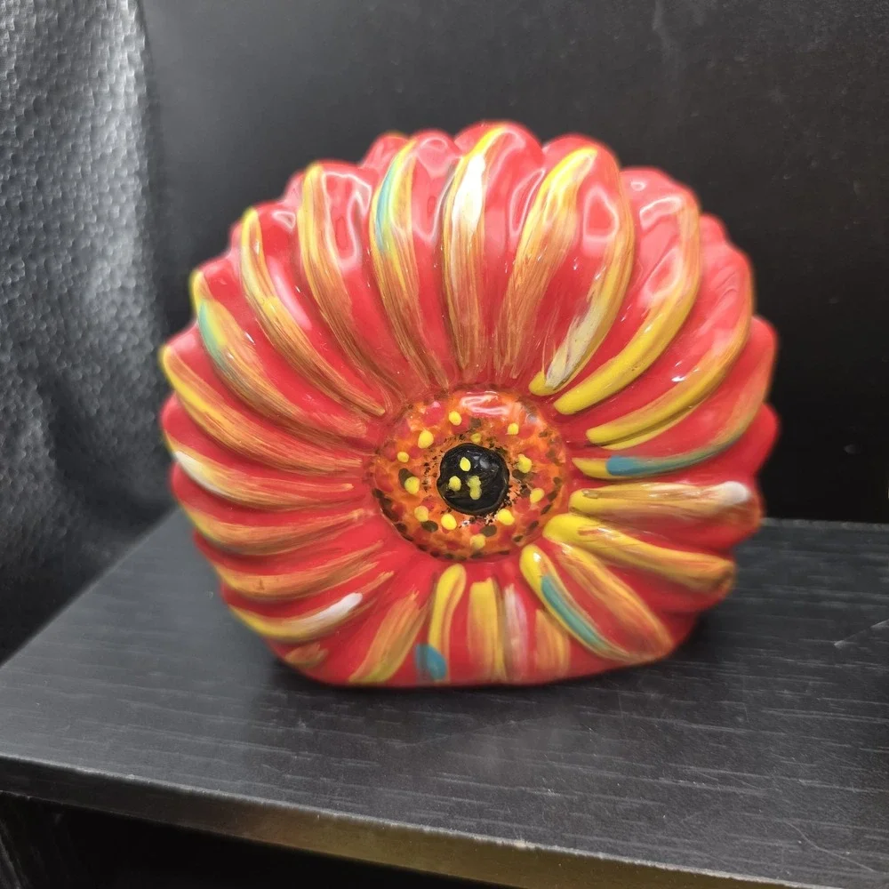Clay Art Sunflower Salt And Pepper  Shakers And Trivet‎